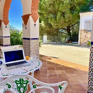Casa 3 Con Piscina De Temporada Compartida Con Dos Estudios - - Jacuzzi Consultar - Trassierra - 8km De -- Trassierrarooms Córdoba